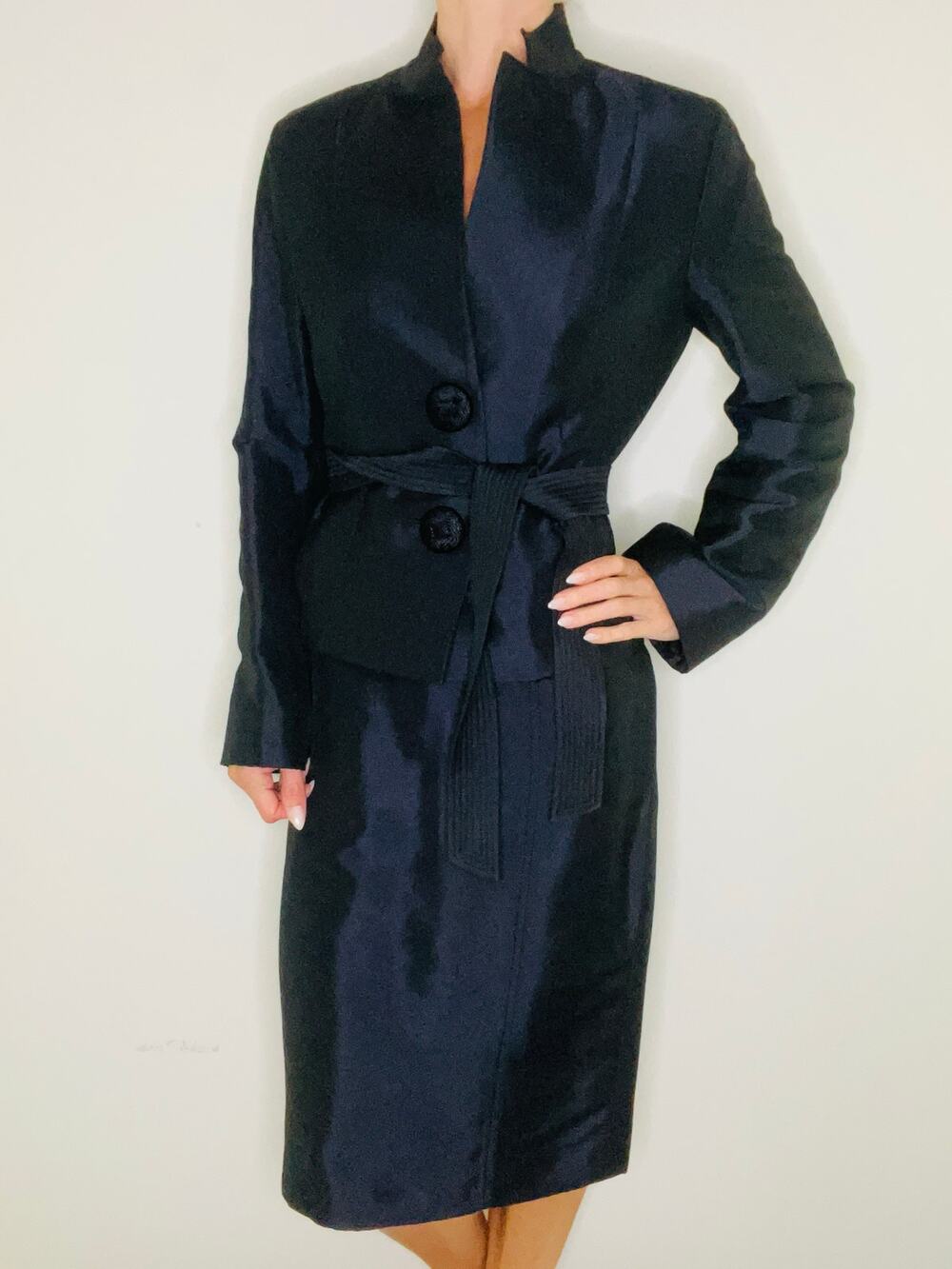 NWOT Rene Lezard 2 Piece Business Skirt Suit Navy Satin w Belt Size 38 / 8 JL